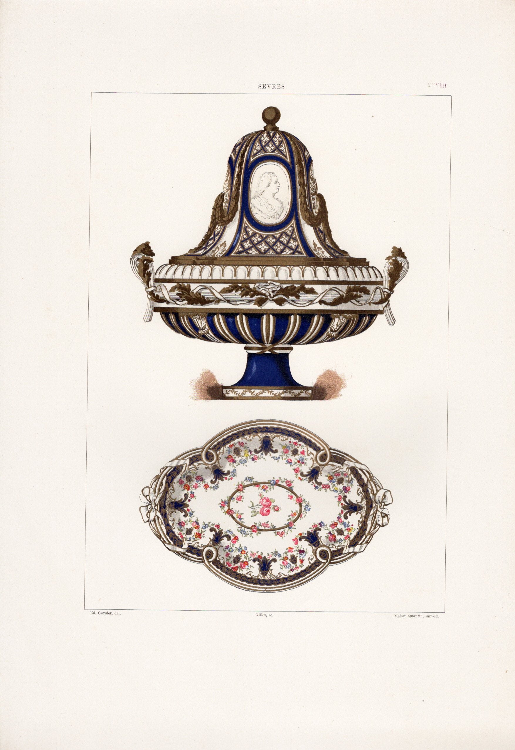 セーブルの軟質磁器「マリー・テレーズのメダイヨンが装飾された壺とリボン柄のトレイ」プレートNo.28