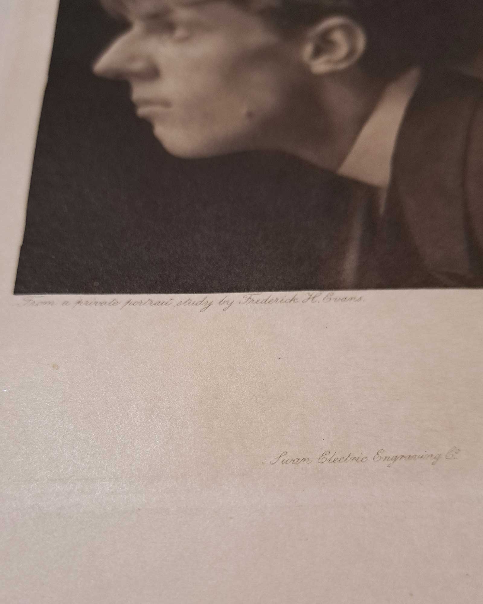 写真|オーブリー・ビアズリー(フレデリック・エヴァンス撮影・横顔)1899年初版 ジョン・レーン版画集より